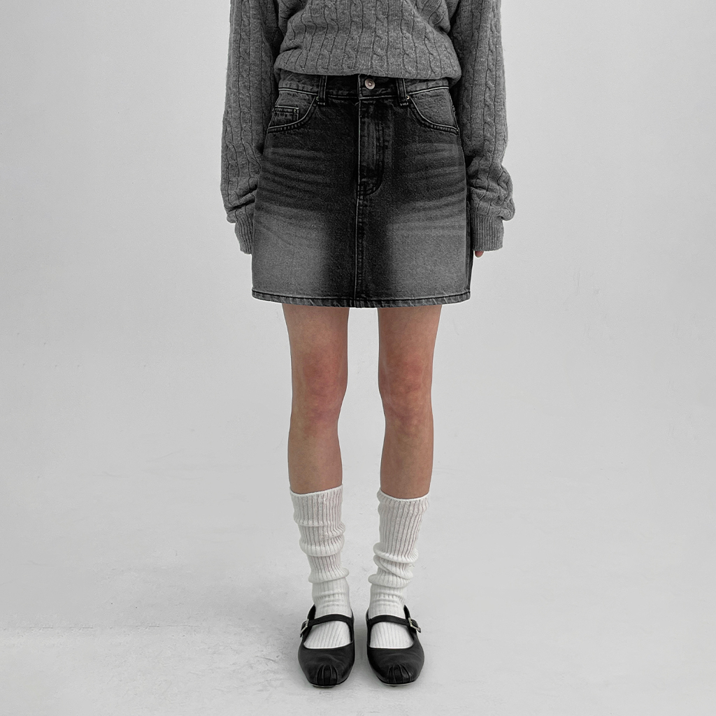 CHANEL BOUTIQUE ダークデニムミニスカート CHANEL BOUTIQUE ダークデニムミニスカート - メルカリ