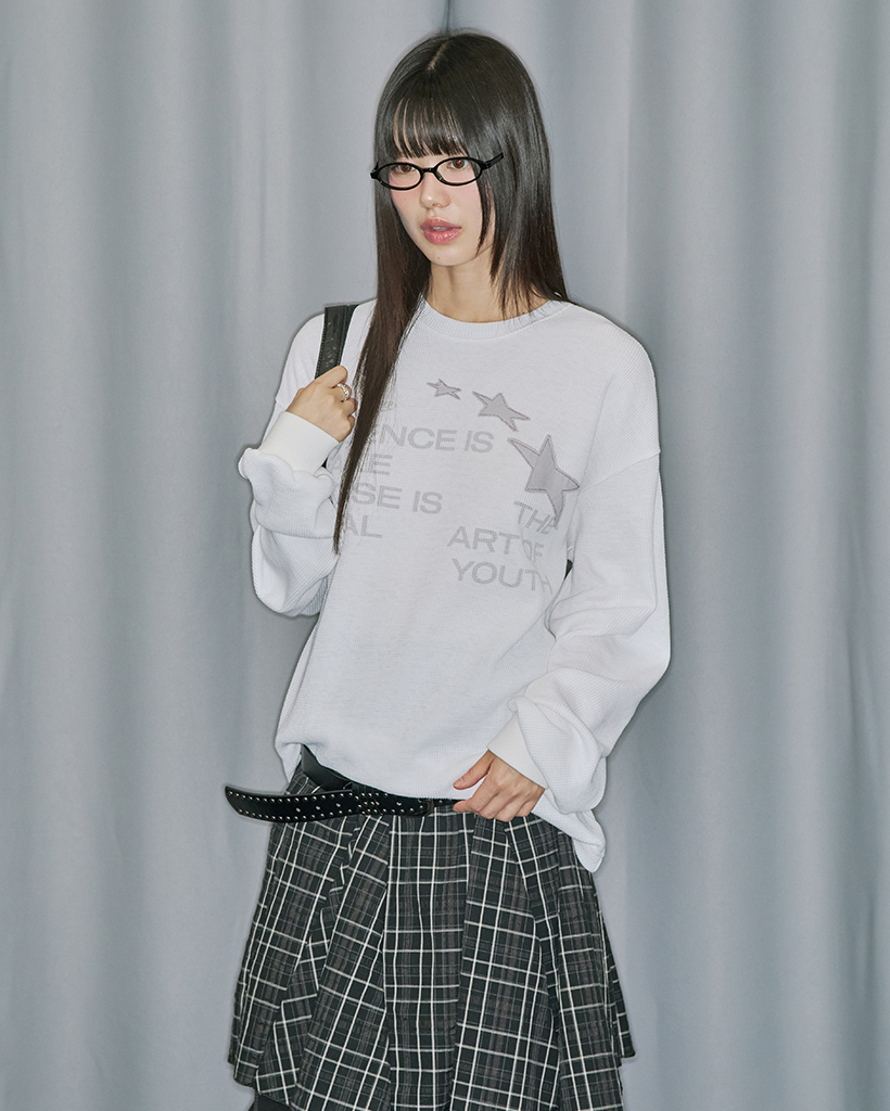 Star Applique Waffle Long Sleeve - OFF WHITE