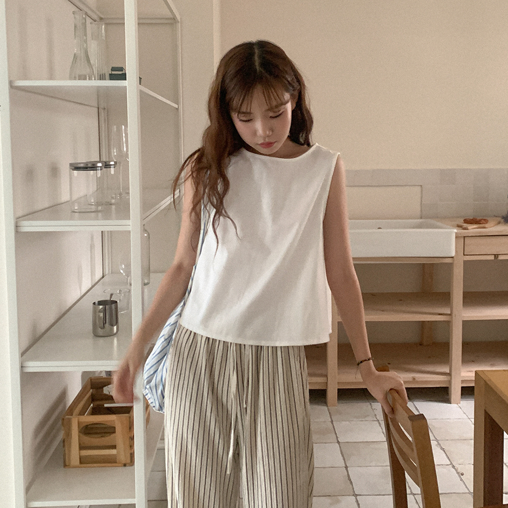 バクバクファクトリーページ　Tangie THUG CLUB タンクトップ