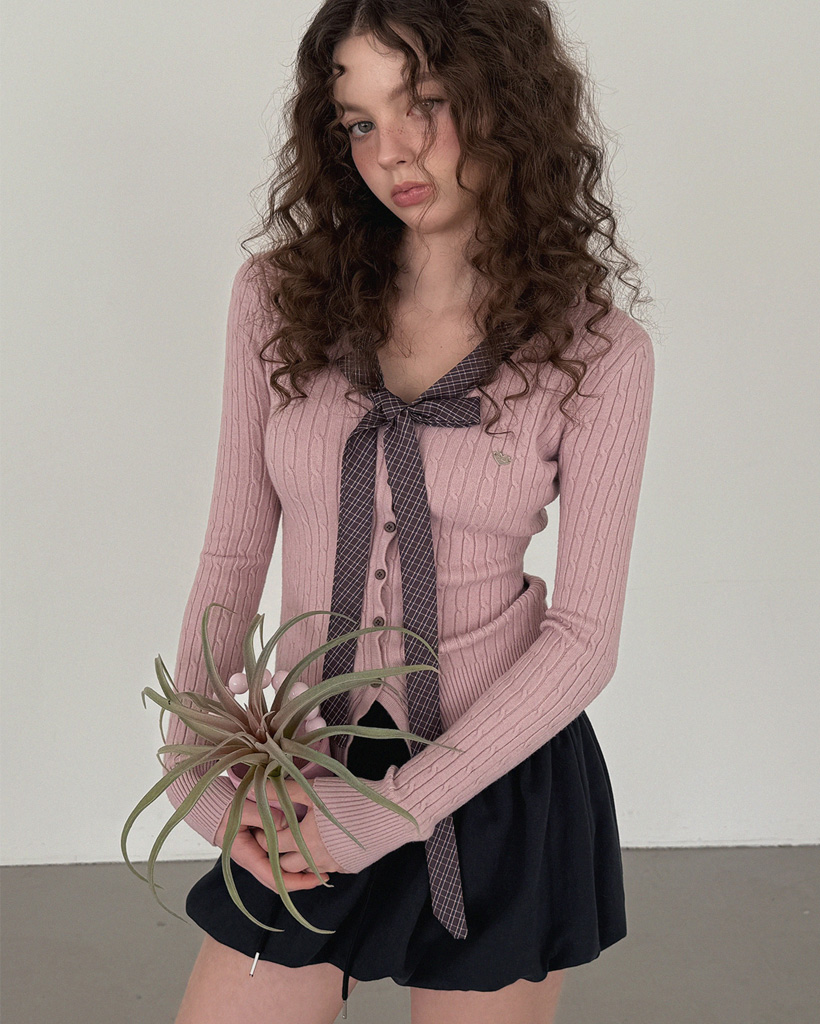 Coron Check Ribbon V-neck Long Sleeve Knit