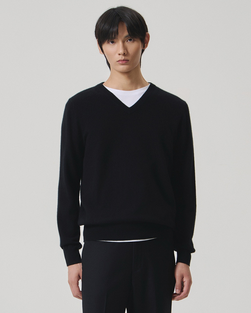 [UNISEX] Cashmere Essential Blend V-Neck Black