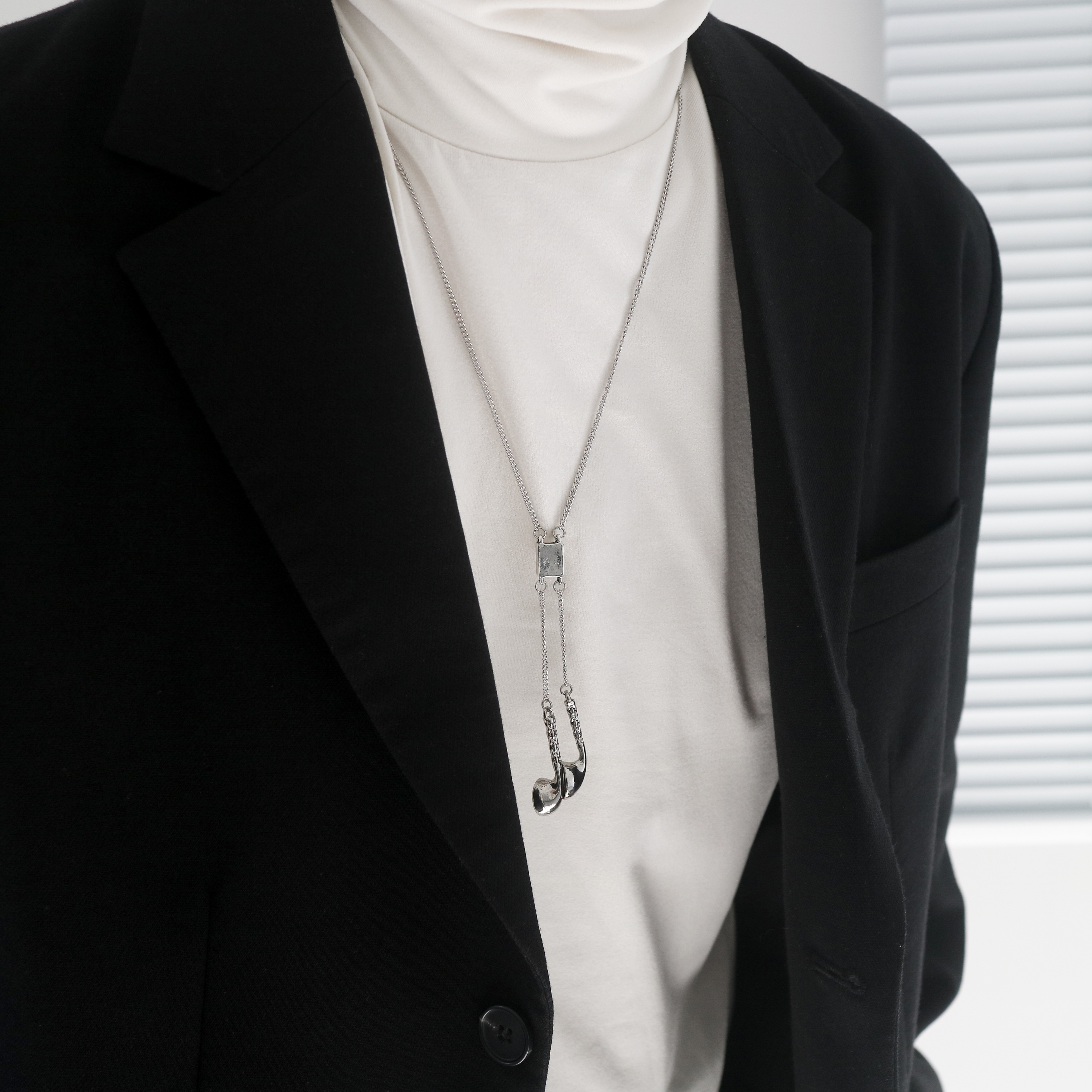 イヤホンペンダントネックレス | ファッション通販サイト NUGU