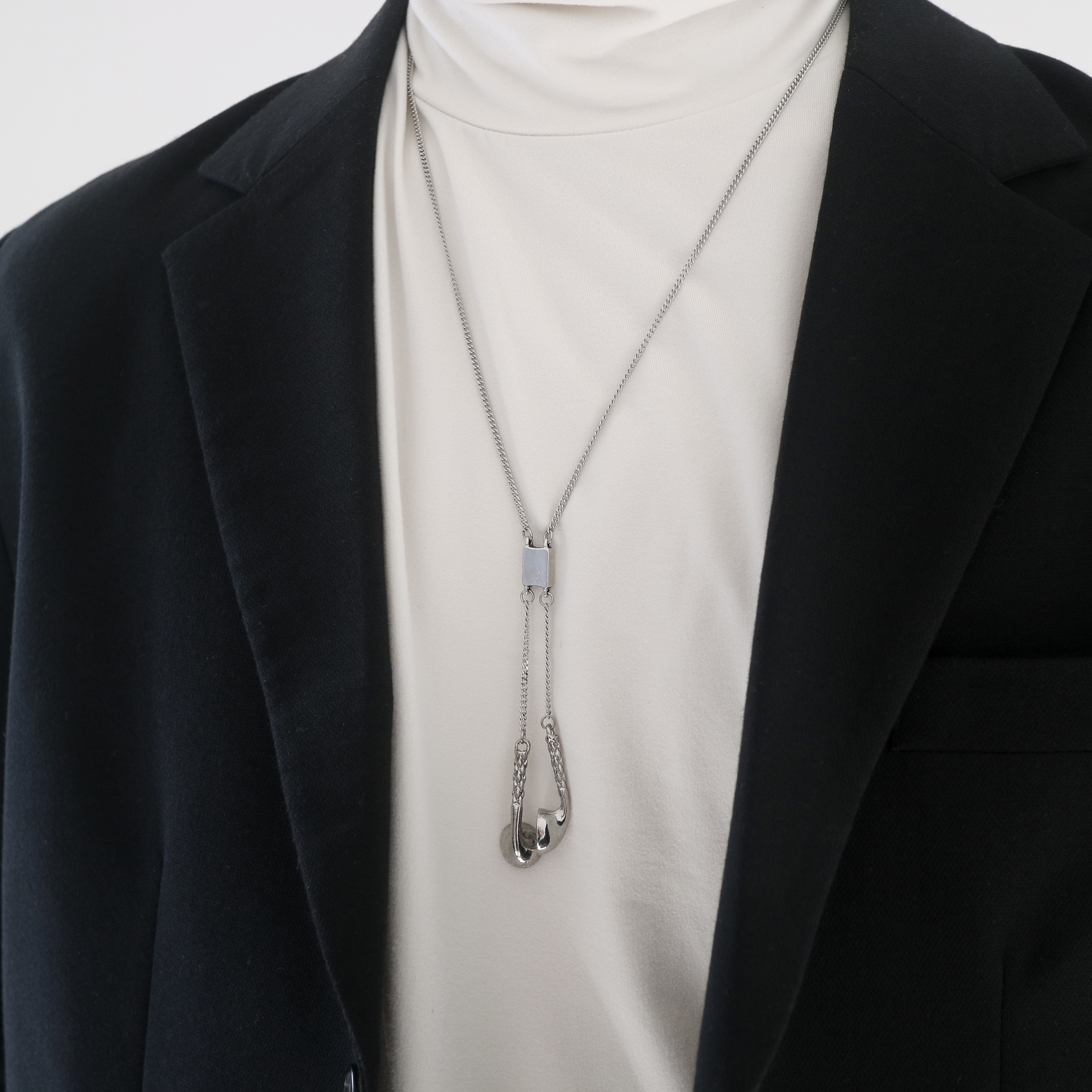 イヤホンペンダントネックレス | ファッション通販サイト NUGU