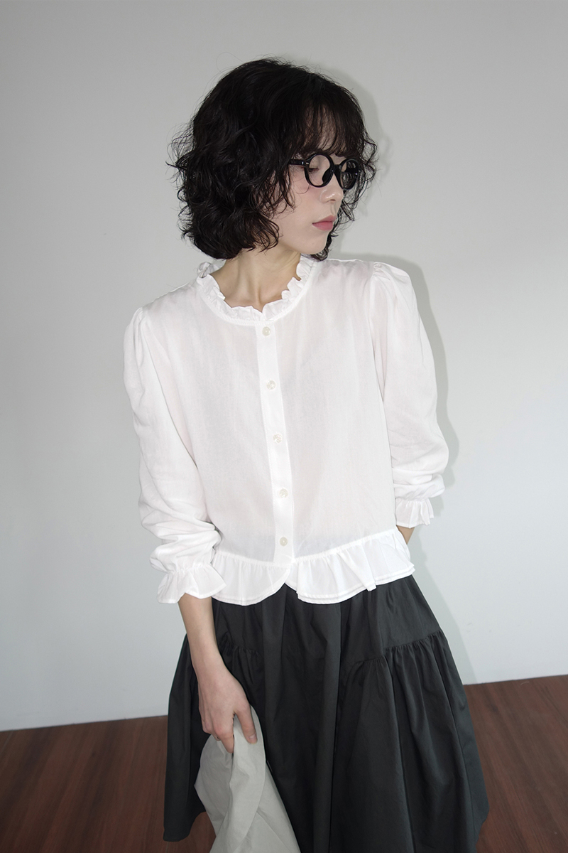 カフスシャーリングブラウス