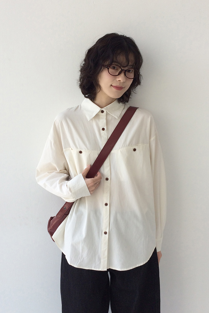 オーバーサイズボタンシャツ