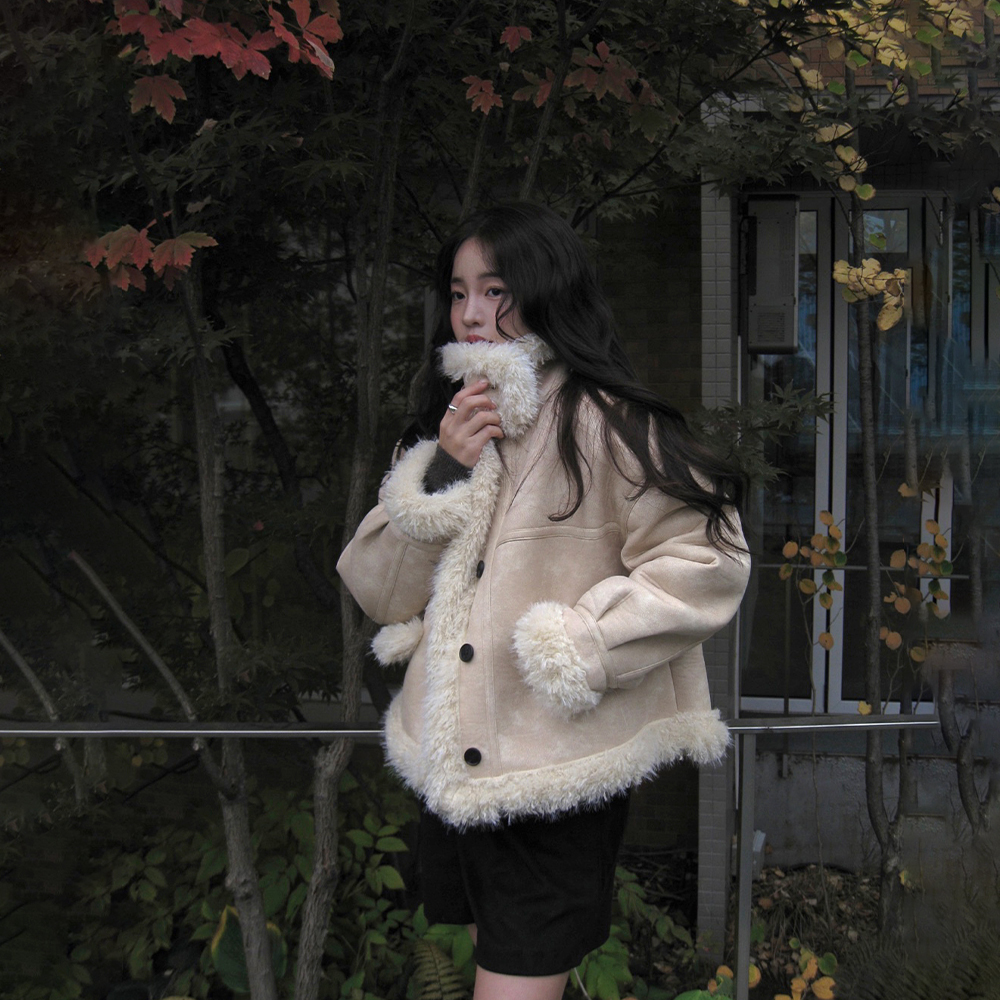 Samoyed Fluffy Mouton Coat ムートンコート　NUGU 2size ／ 2color 】 配色フェイクファースウェードムートン