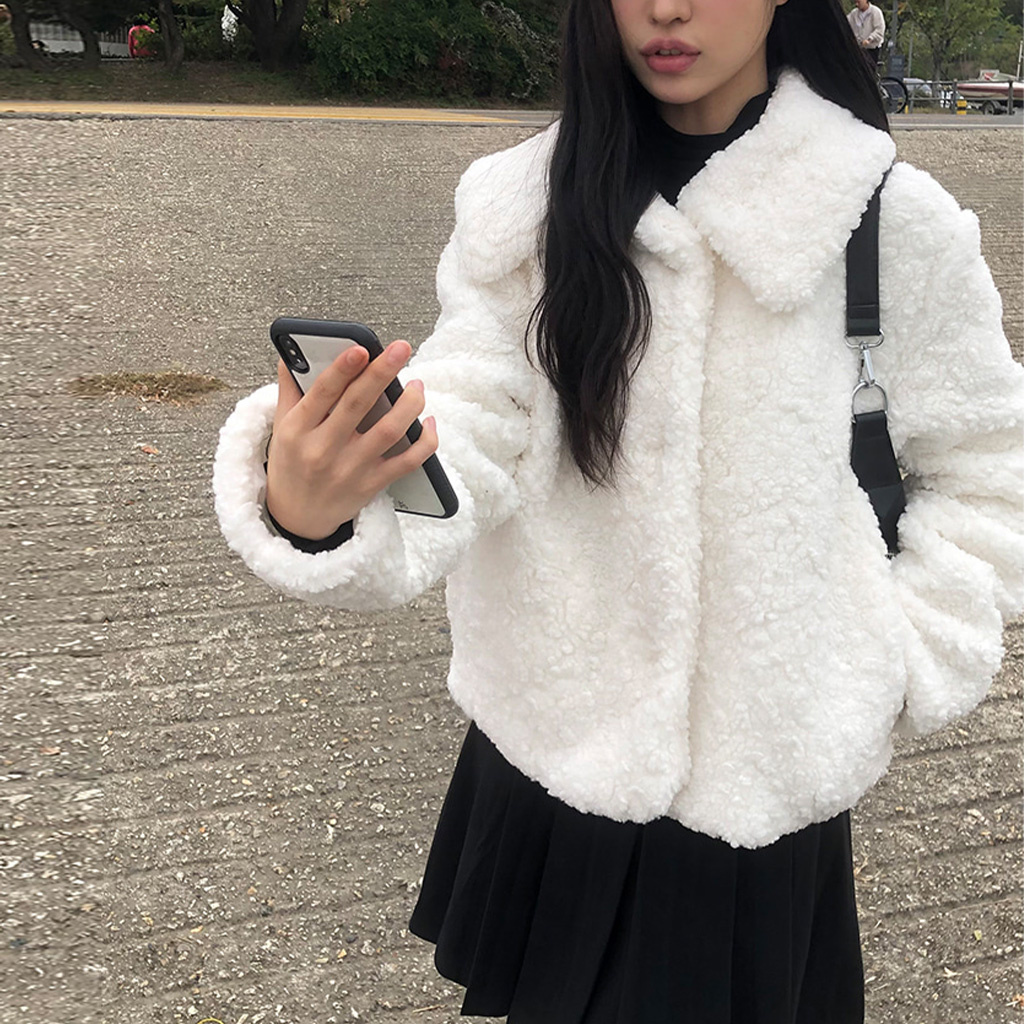 EGGKA ネクタイディテール付き豪華なフェイクファージャケット EGGKA ネクタイディテール付き豪華なフェイクファージャケット EGGKA