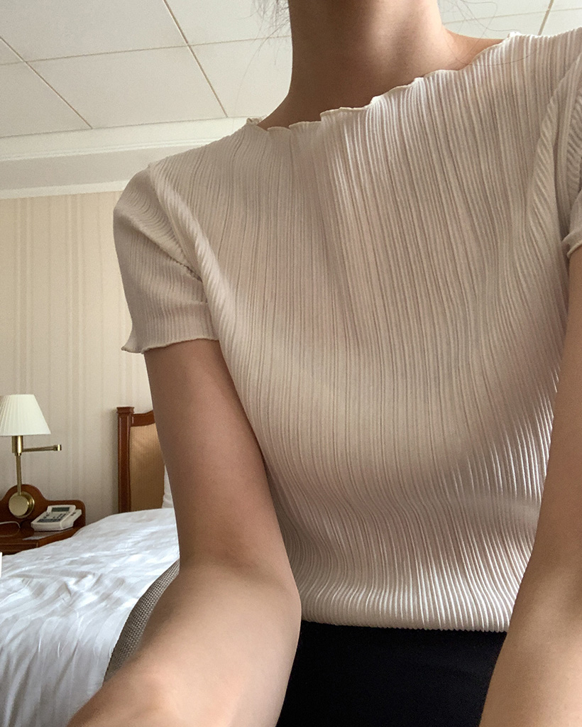 [made] pleated blouse tee