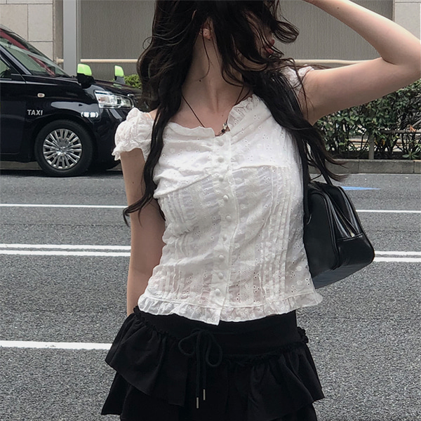 【関税込み】Beaufille ブラック Irving ミニスカート Beaufilleのブラック Irving ミニスカートがセール中