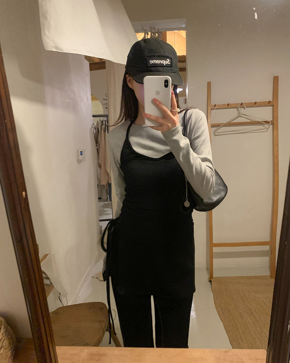 ホルターネックレイヤードリボンクロップドノースリーブ