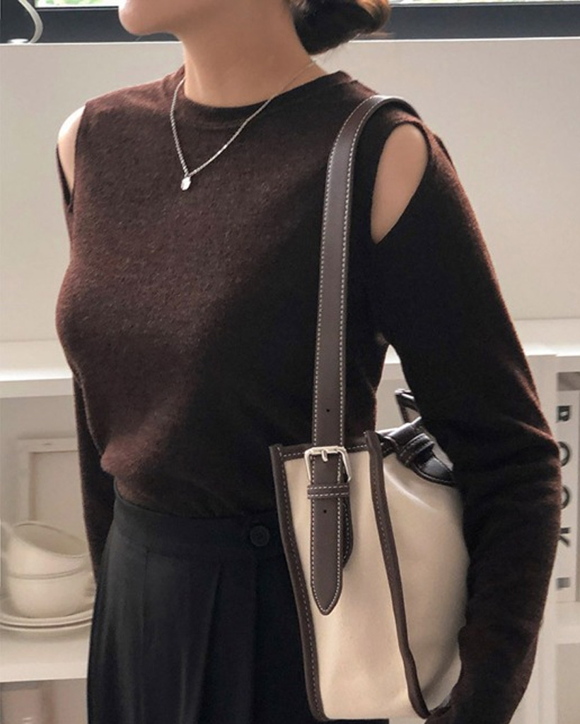 ショルダースリットニットTシャツ