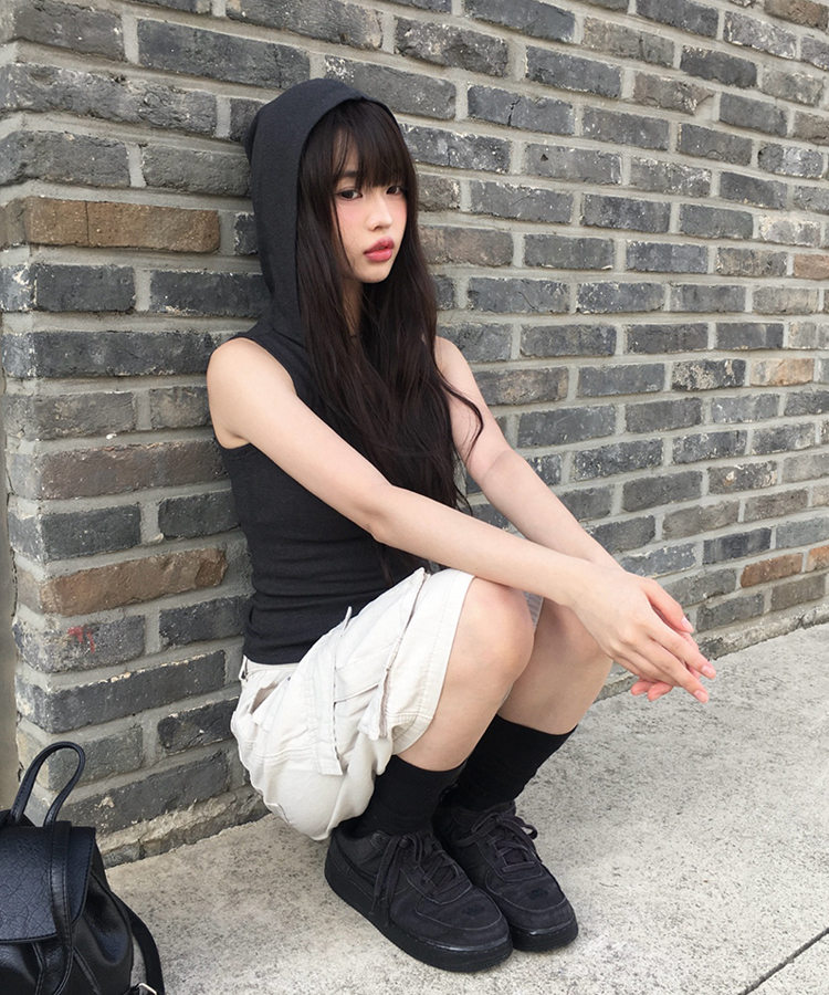 ボタンポイントフード付きタンクトップ | ファッション通販サイト NUGU