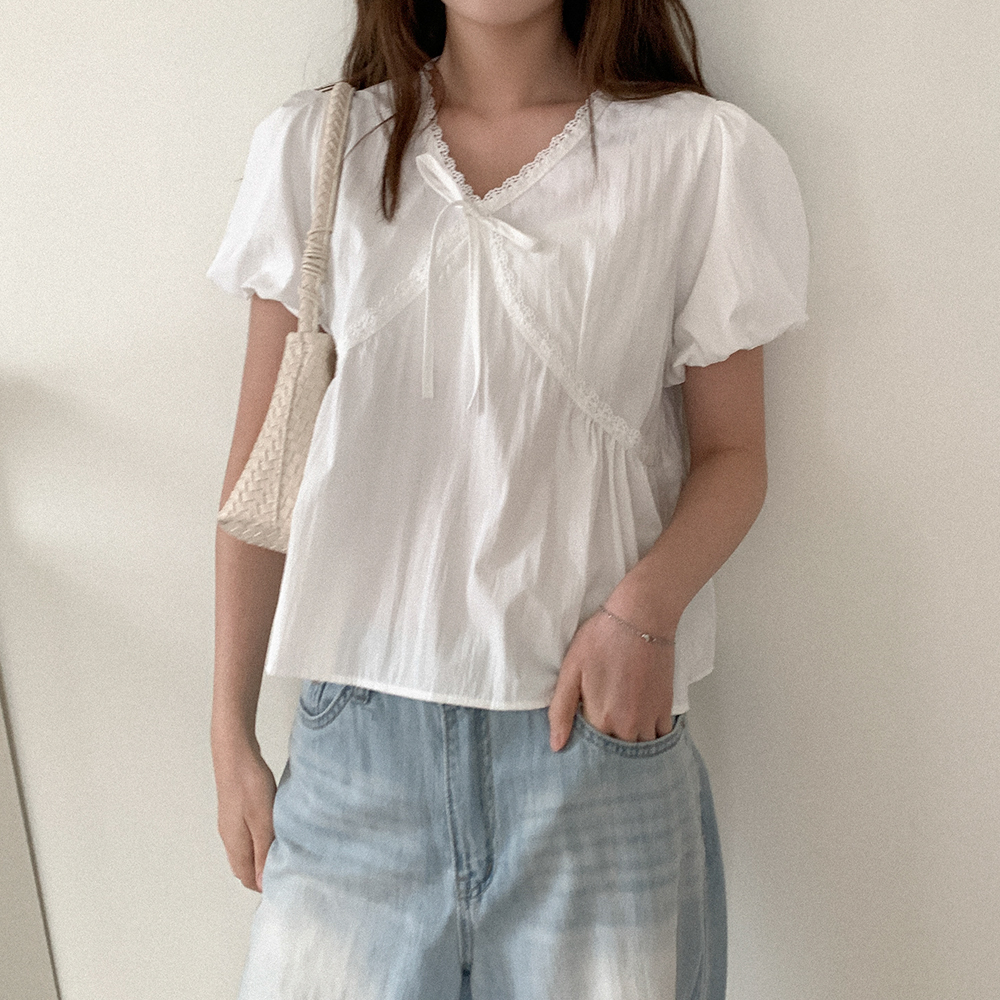 レースパフブラウス