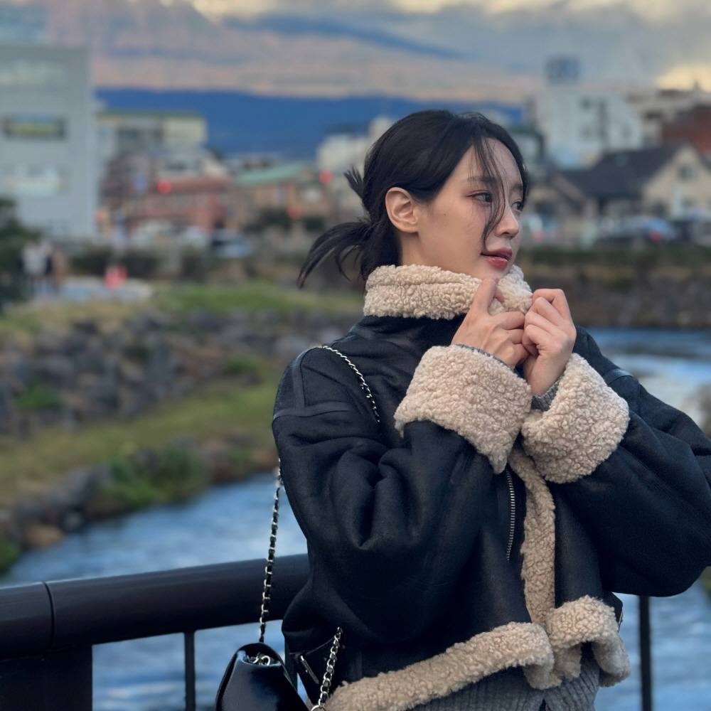 ダブルバックルボアレザークロップドムートンコート | ファッション