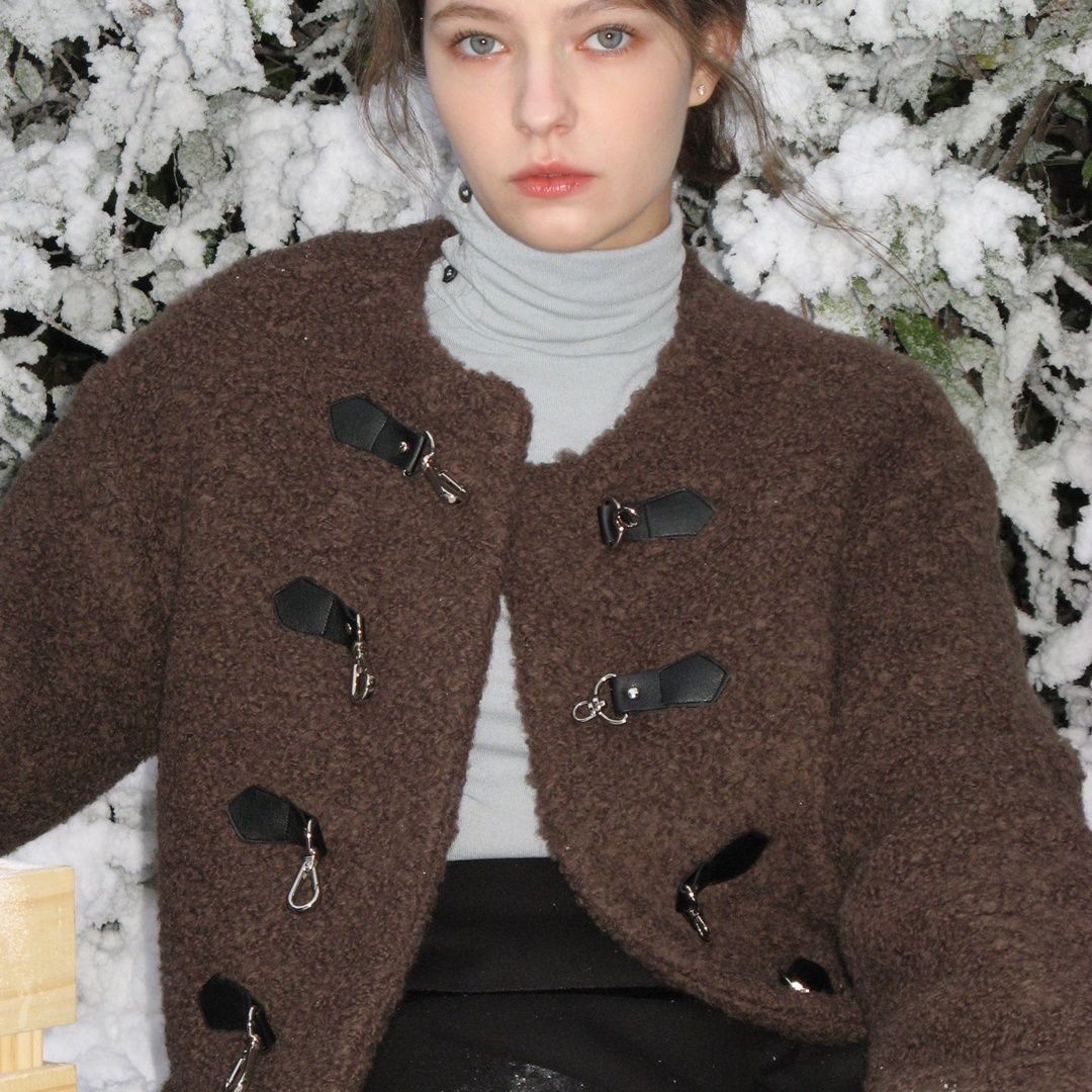 Pound Shearling Toggle Button Fur Jacket ( Brown ) | ファッション