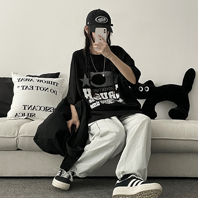 tumugu: OuiプリントオーバーサイズTシャツ チャコールグレイ ＆ビッグプリント オーバーサイズTシャツ＜ホワイト＞(S