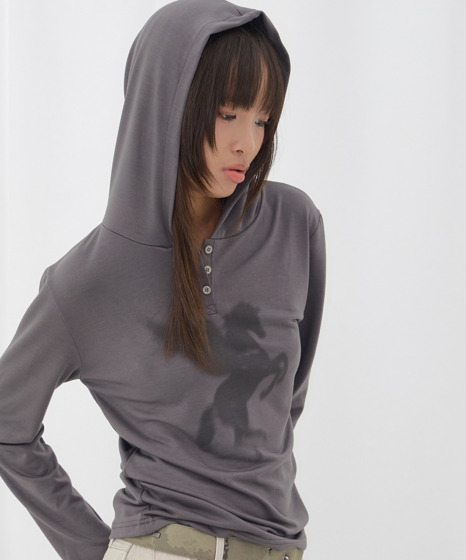 PEGASUS HOODED LONG SLEEVE (CHARCOAL) F26QB049