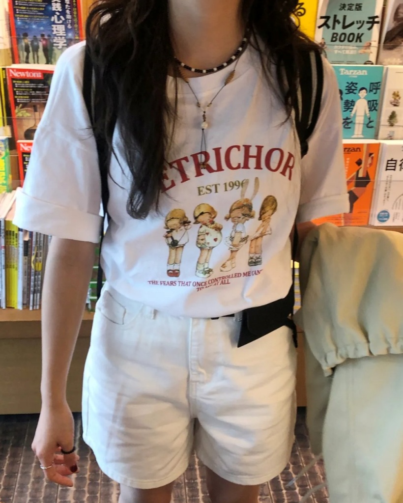 【ICONIQ】新古品! ミントブルー Tシャツ タグ付き Lサイズ レタリングプリントオーバーサイズ半袖Tシャツ | ファッション