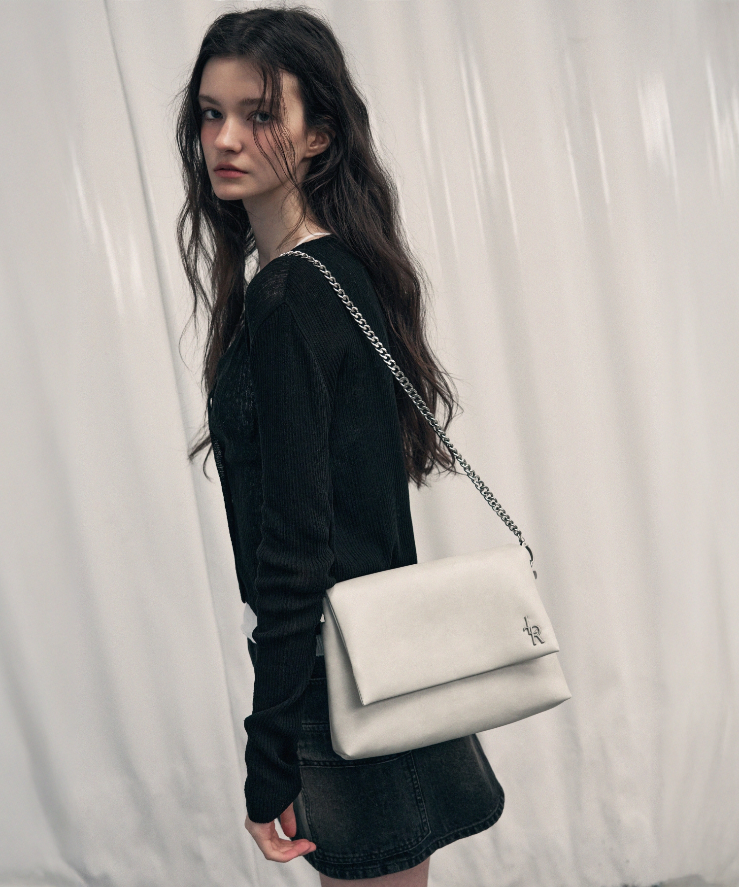 ショルダーバッグ・ポシェット ^LEATHERY^ Fuse compact nylon shoulder bag BLACK LRBG3203BK Fuse Compact Nylon Shoulder-Bag [BLACK] | ファッション通販
