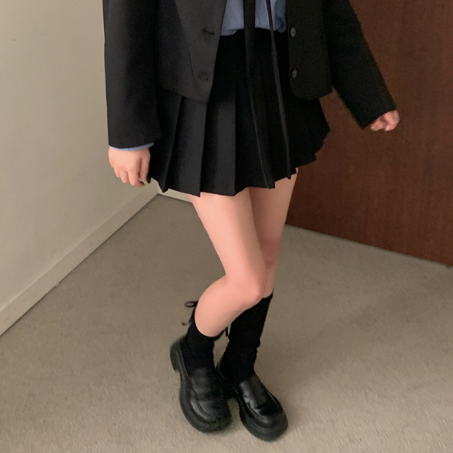 こ*ぶ様 未使用品⭐︎ ANAYI ブラック プリーツスカート ゴムウエスト ミニAラインバックゴムプリーツスカート | ファッション通販