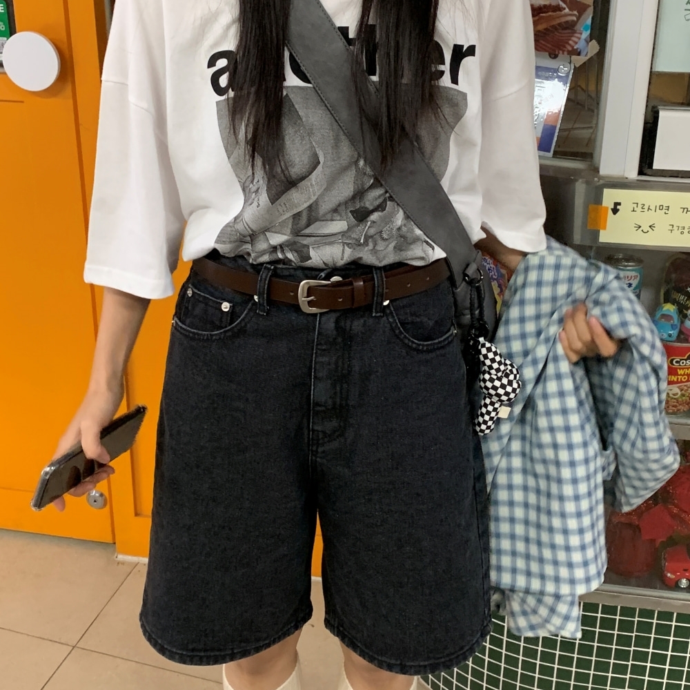 C5332 艶T×パープルパンツコーデ 紫パンツコーデ11選】パープルに合うトップスの色は？｜デートや
