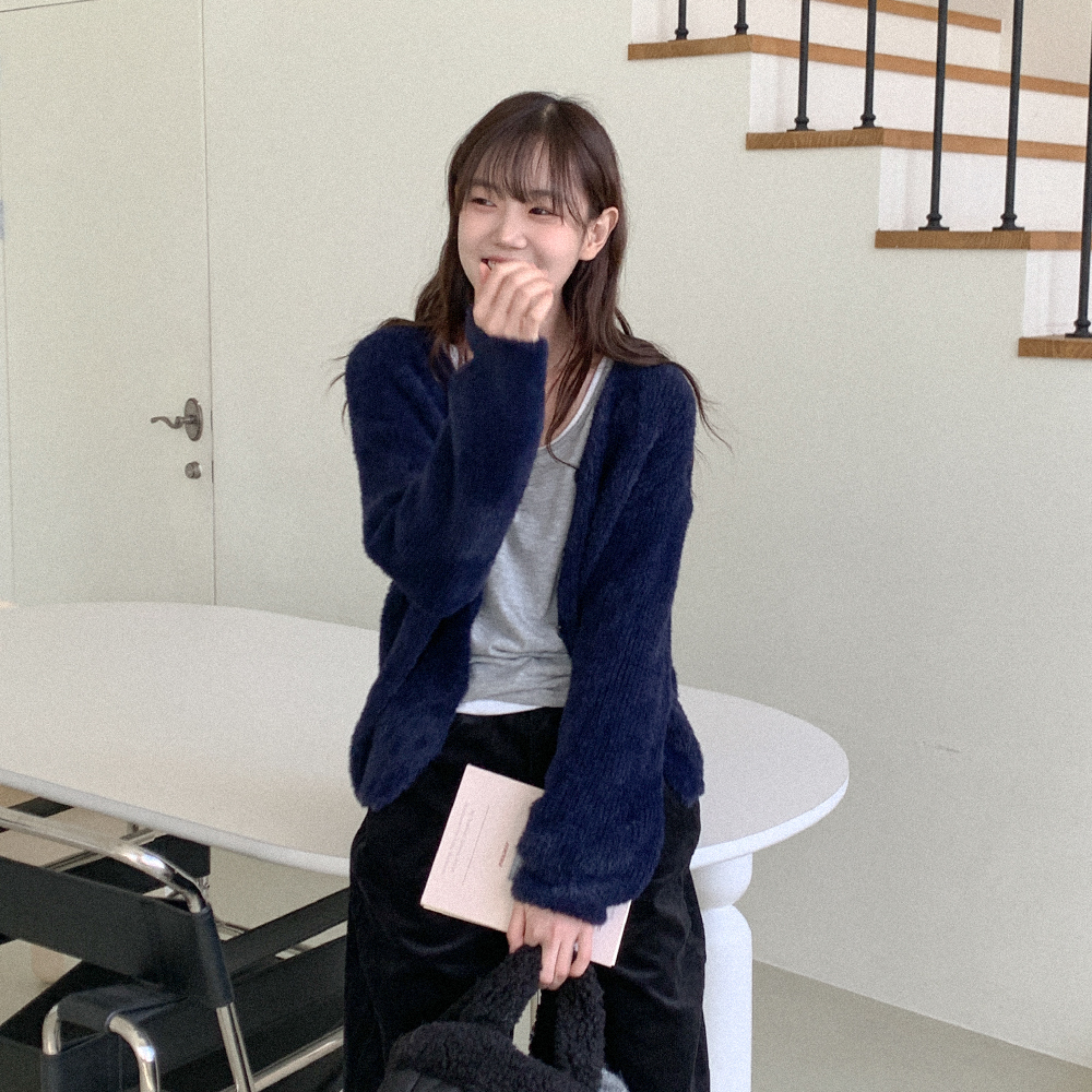 アンゴラVネックニットカーディガン | ファッション通販サイト NUGU