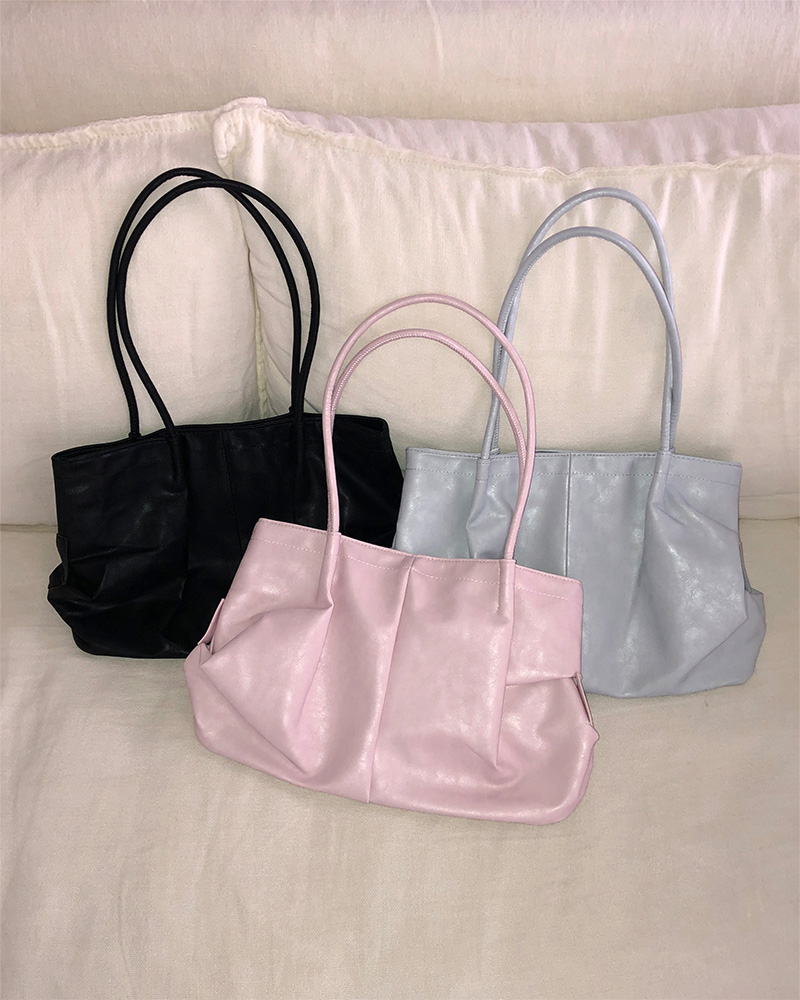 レザーシャーリングショルダーバッグ