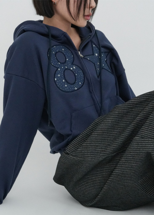 スターパッチ付きジップアップパーカー