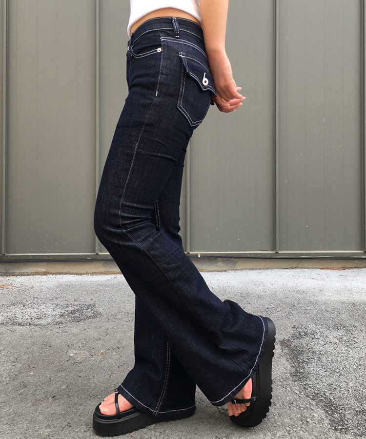 Gap ブーツカットデニム　ブラック GAP（ギャップ）の「ウォッシュウェル ブーツカットデニム