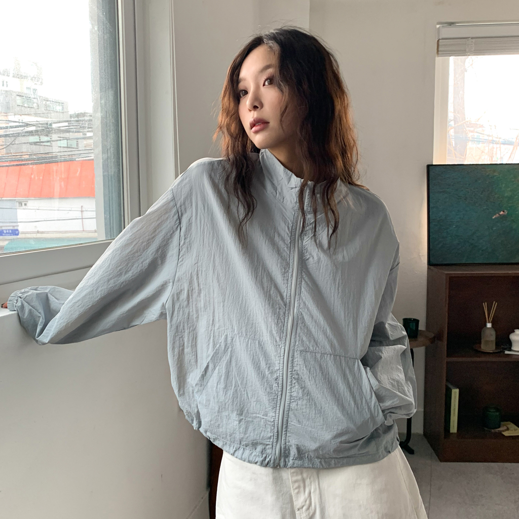 斜めジップアップクロップドマウンテンパーカー(4color