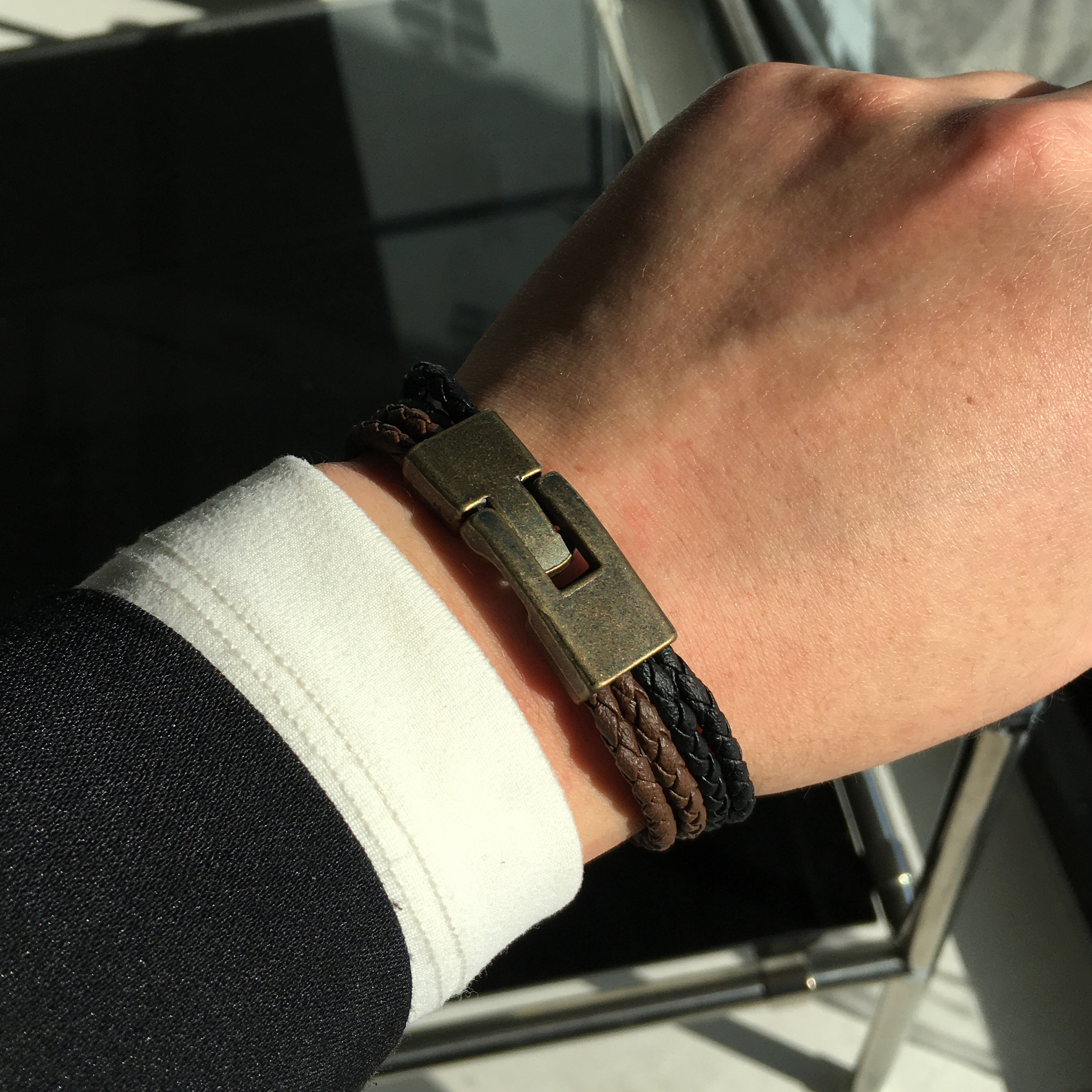 ハンドメイドレザーブレスレット | ファッション通販サイト NUGU