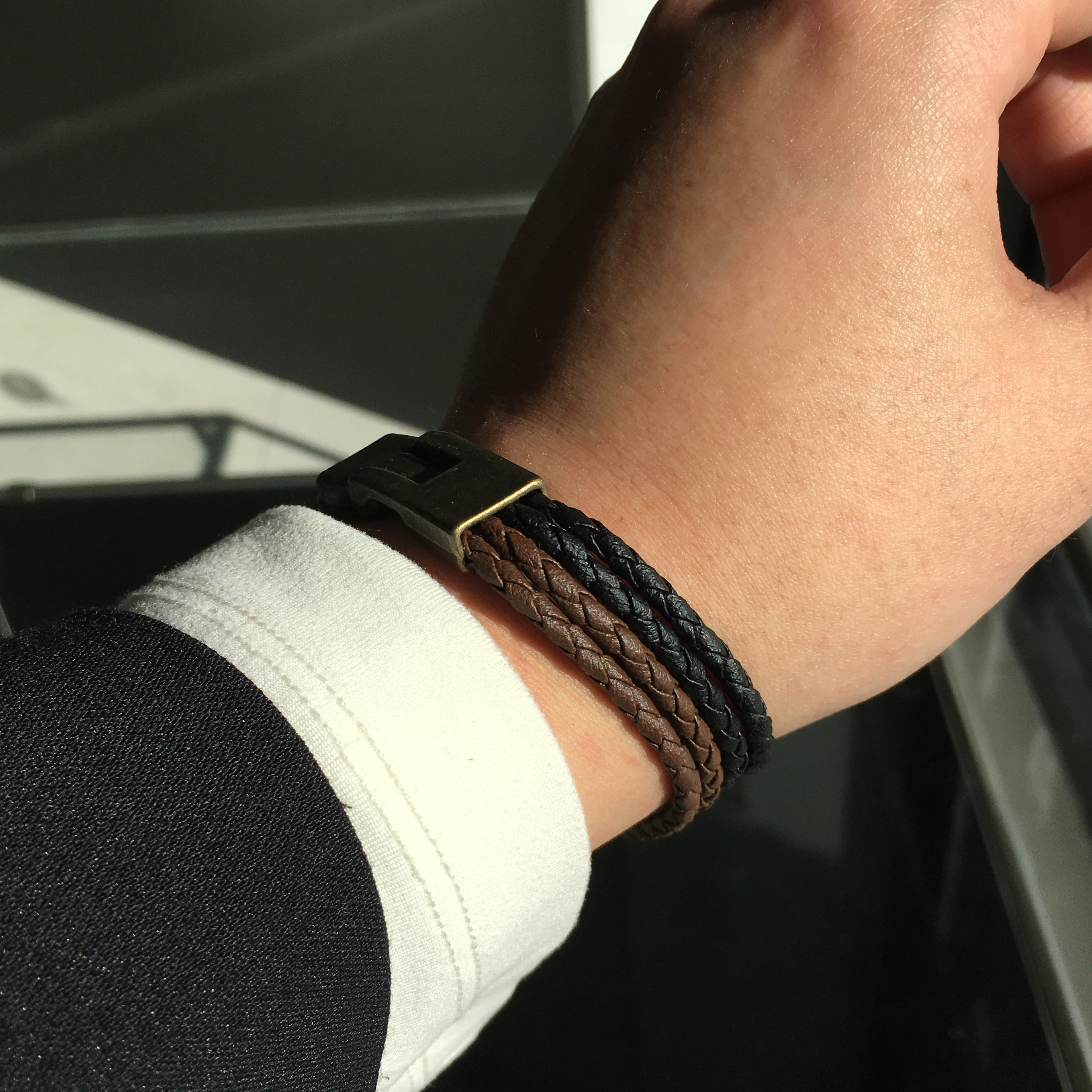 ハンドメイドレザーブレスレット | ファッション通販サイト NUGU