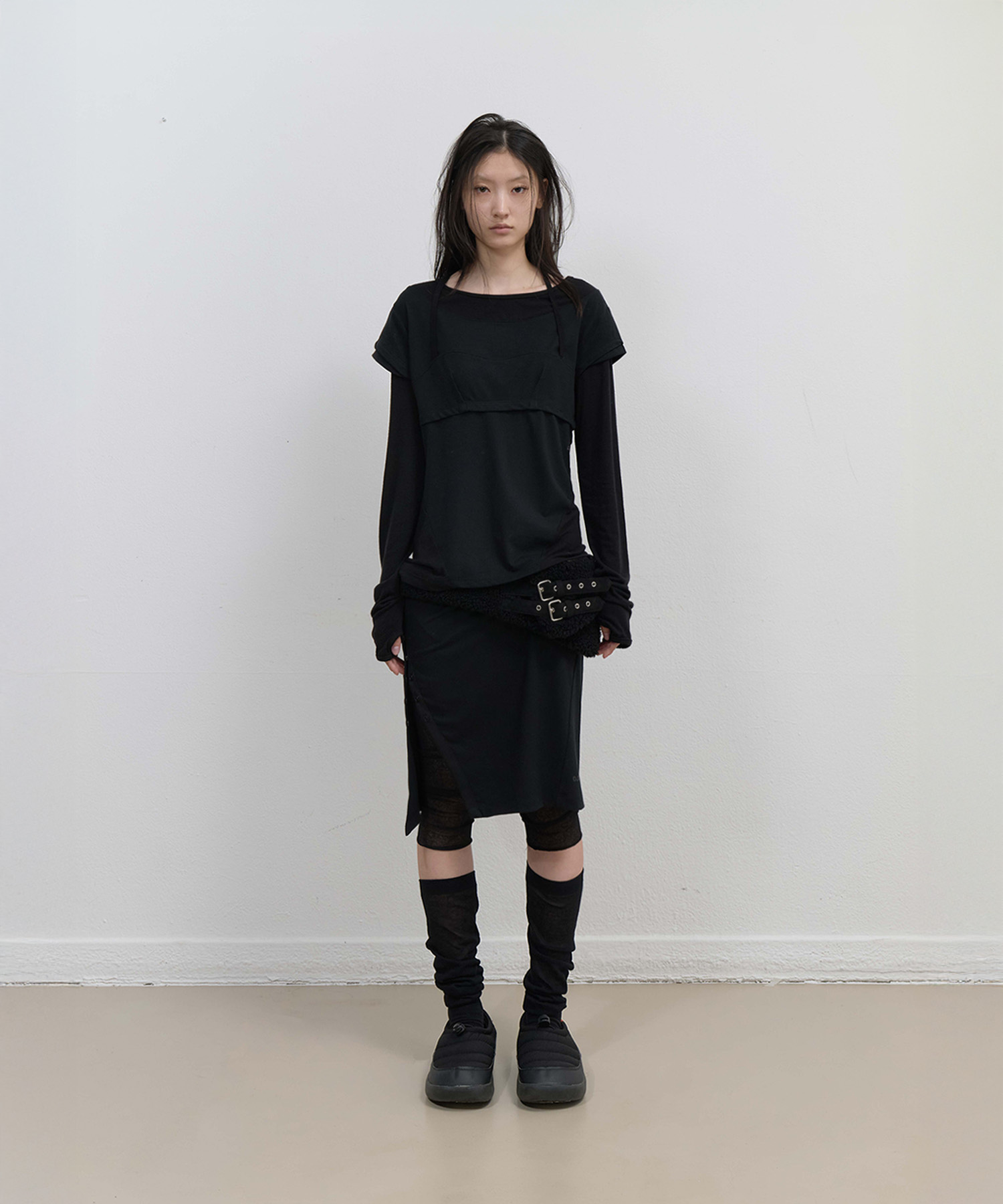 Halter Strap Long Sleeve / Black