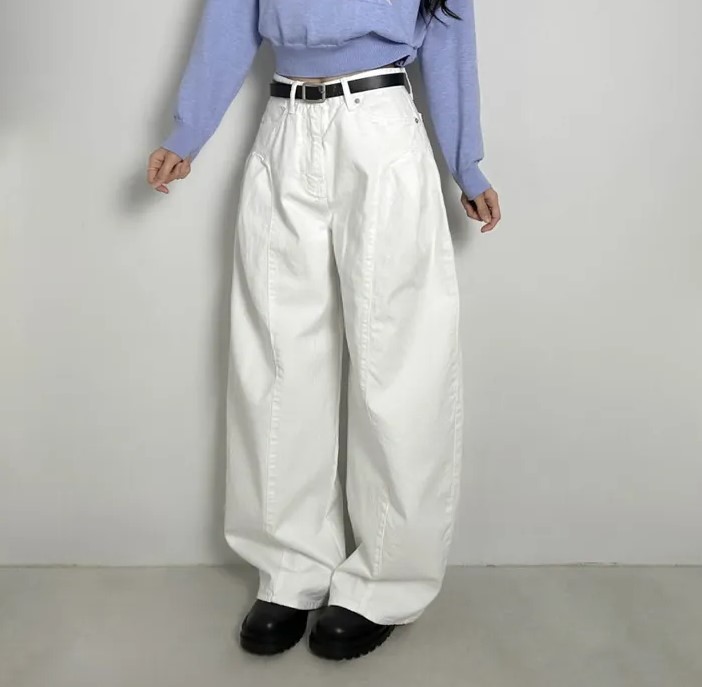 【COS】ワイドチノパンツ コットンワイドレッグチノ（その他パンツ）｜COS（コス）の
