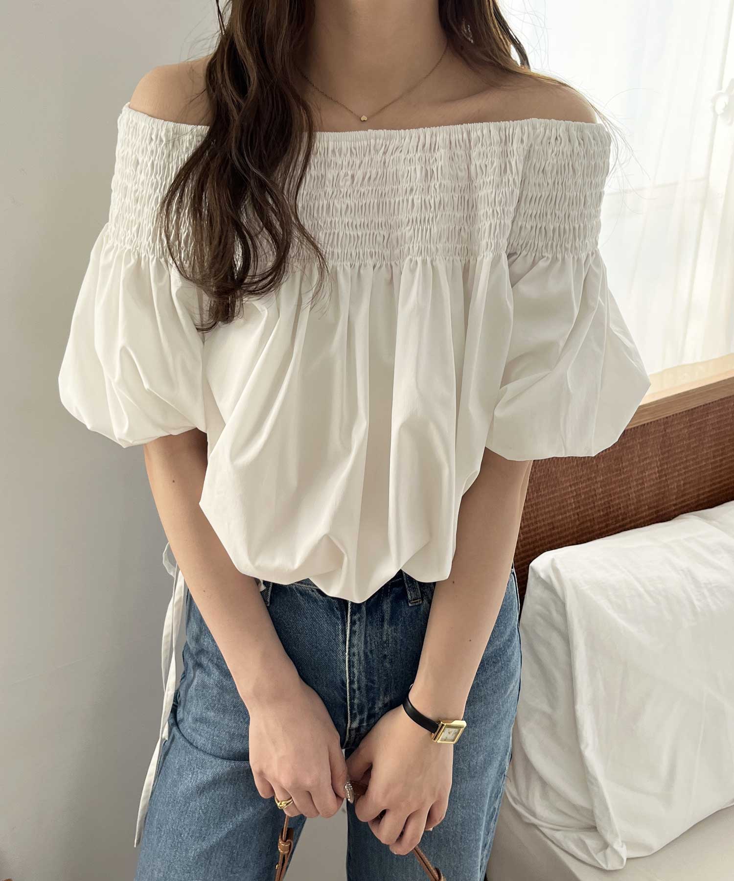 オフショルドロストシャーリングシャツブラウス